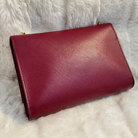 Salvatore Ferragamo Burgundy Leather Vara Bow Chain Shoulder Bag - Picture 3 of 12